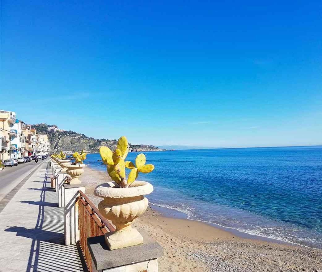 Appartamento Da Nella Giardini Naxos Εξωτερικό φωτογραφία